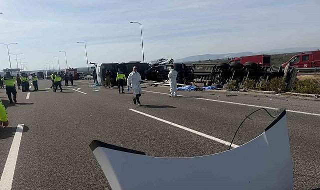 Bakan Çiftçi: "Manisa'nın Akhisar ilçesinde meydana gelen trafik kazasında ilk belirlemelere göre 11 vatandaşımız vefat etmiş, 37 vatandaşımız yaralanmıştır"