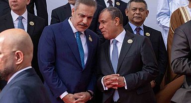 Bakan Fidan, İİT Dışişleri Bakanları ile aile fotoğrafı çektirdi