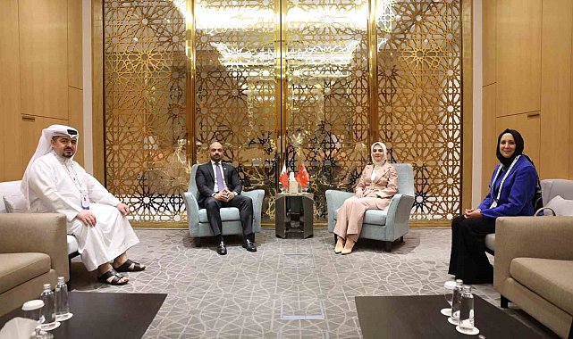 Bakan Göktaş, Singapur, Katar, Umman, Suudi Arabistan ve Bahreynli mevkidaşlarıyla bir araya geldi