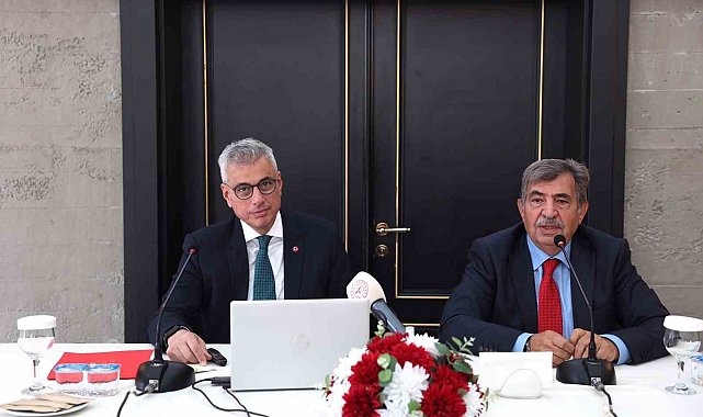 Bakan Memişoğlu: "Türkiye'de 13 ile 17 yaş arasındaki nüfusun yüzde 30'u sigara kullanıyor"