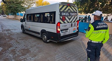 Balıkesir jandarmadan okul çevrelerinde denetim