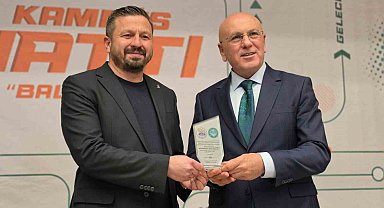 Balıkesir Üniversitesinde Türkiye Yüzyılı Zirvesi düzenlendi