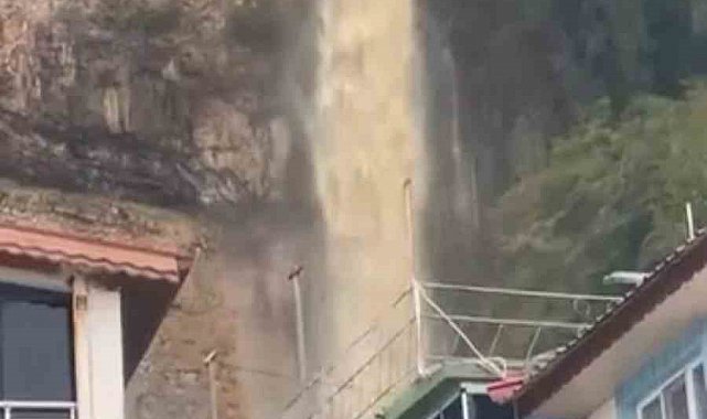 Bartın'da yağış ilginç görüntülere sahne oldu