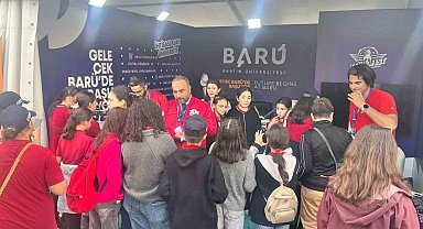 BARÜ, TEKNOFEST Güneydoğu'da bilim ve teknoloji çalışmalarıyla yoğun ilgi görüyor