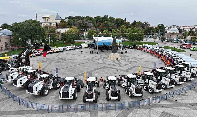Başkan Altay: "419 milyon lira bedelle şehrimize kazandırdığımız 54 yeni araç hayırlı olsun"