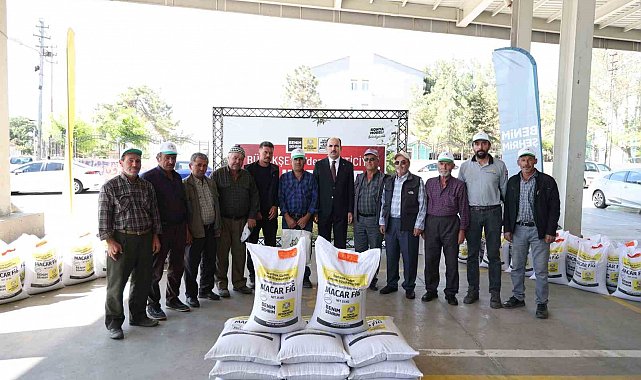 Başkan Altay: "Üreticilerimize bugüne kadar 1 milyon 214 bin kilogram hibe destekli Macar Fiği Tohumu verdik"
