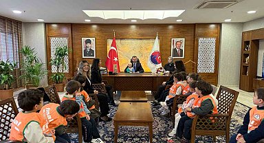 Başkan Çetinkaya öğrencileri ağırladı