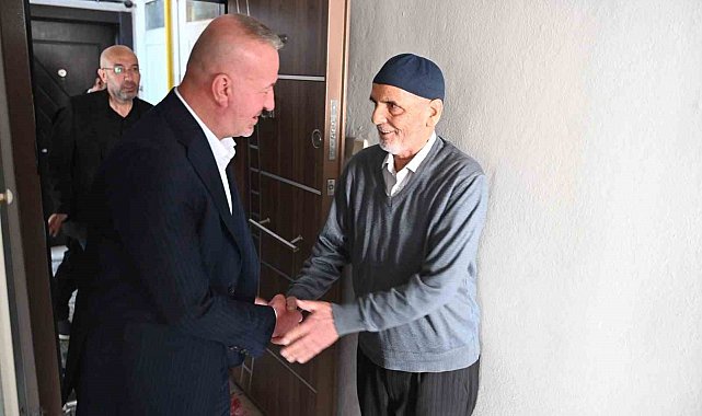 Başkan Karabatı'dan Dünya Yaşlılar Günü'nde anlamlı ziyaret