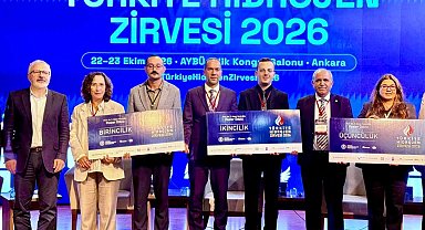 Başkan Özdemir Türkiye Hidrojen Zirvesi'nde Niğde'nin yeşil enerji modelini anlattı