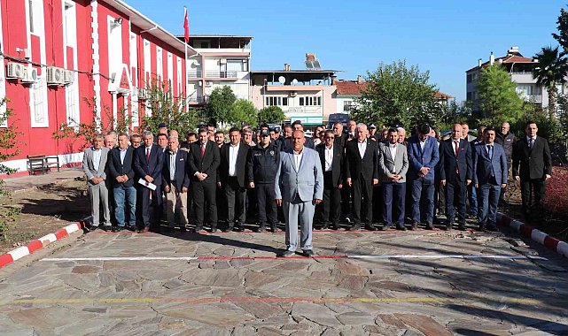 Başkan Özel, muhtarların gününü kutladı