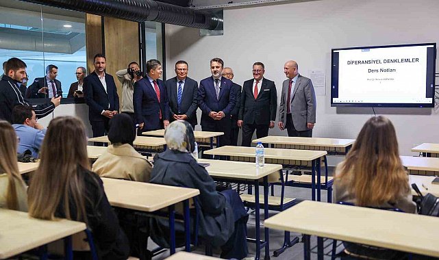Başkan Vekili Biba'dan üniversitelilere mesaj: "Sizin olanı size sunuyoruz"