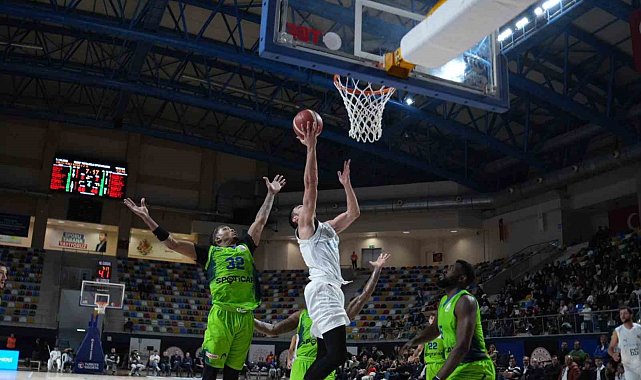 Basketbol Süper Ligi: Körfez Basket: 69 - TOFAŞ: 71
