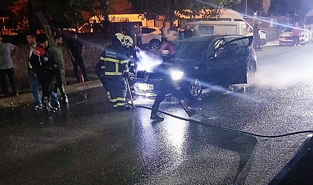 Batman'da seyir halindeki otomobil alev aldı