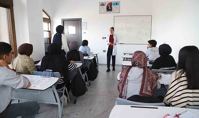 Battalgazi Belediyesinden 450 öğrenciye ücretsiz eğitim desteği