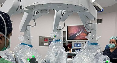 BAÜN Hastanesinde ilk robotik cerrahi ameliyatı başarıyla yapıldı