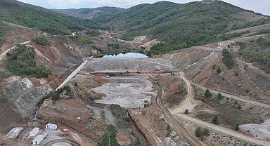 Bayburt Petekli Göleti'nde gövde dolgu çalışmaları sürüyor