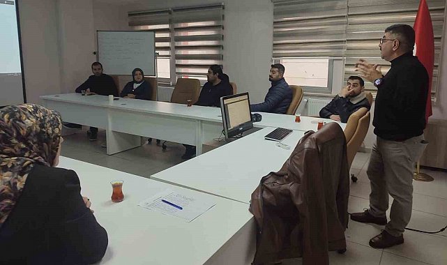 Bayburt'ta engelli ve yaşlı hizmetleri personeline eğitim verildi