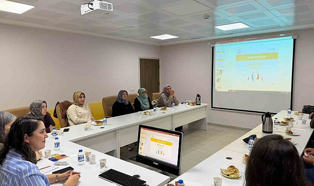Bayburt'ta koruyucu ailelere yönelik eğitim düzenlendi