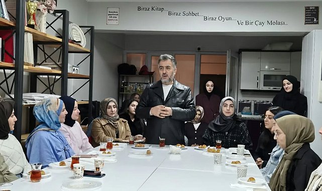 Bayburt'ta üniversite öğrencileriyle hadis sohbeti yapıldı