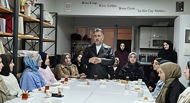Bayburt'ta üniversite öğrencileriyle hadis sohbeti yapıldı