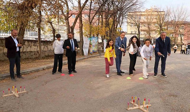 Bayburt'taki 4 okulda 'Maarifin Kalbinde Oyun' etkinliği düzenlendi
