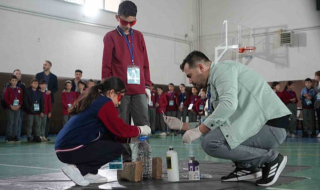 Bayburt'un köy okullarında teknoloji yolculuğu sürüyor