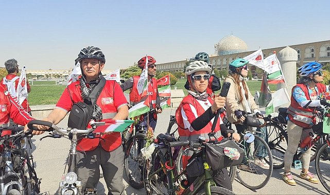 Bergama'dan İran'a çocuklar için pedal çevirdi