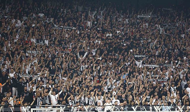 Beşiktaş'tan Trabzonspor'un deplasman yasağı kaldırılsın paylaşımına destek