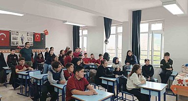 Beyağaç'ta öğrenci ve öğretmenlere tüberküloz eğitimi verildi