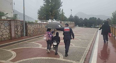 Bilecik'te 14 okul çevresi kontrol edildi
