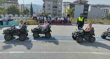 Bilecik'te 23 öğrenciye uygulamalı trafik eğitimi