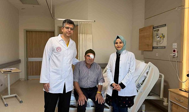 Bilecik'te bir ilk: İki göz ameliyatı tek seansta yapıldı