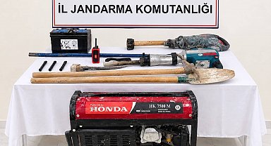 Bilecik'te define arayan 12 kişi suçüstü yakalandı