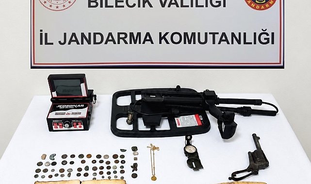 Bilecik'te tarihi eser operasyonu: 51 sikke ele geçirildi