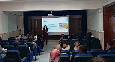 Bilecik'te velilere okul ve aile eğitimi