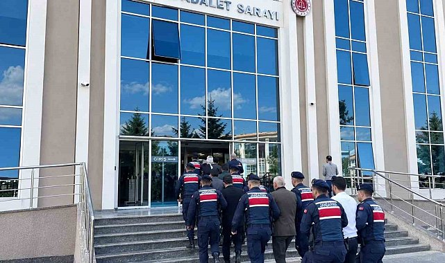 Bilişim dolandırıcılığına 2 ilde operasyon: 7 tutuklama
