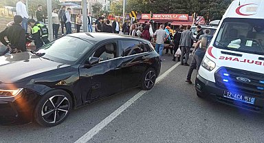 Bingöl'de iki ayrı trafik kazasında 3 kişi yaralandı