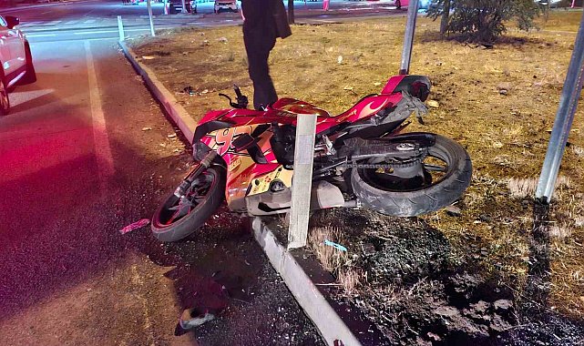 Bingöl'de otomobil ile motosiklet çarpıştı:2 yaralı