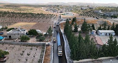Birecik'te 40 kilometrelik grup yolunda asfalt çalışmaları tamamlandı