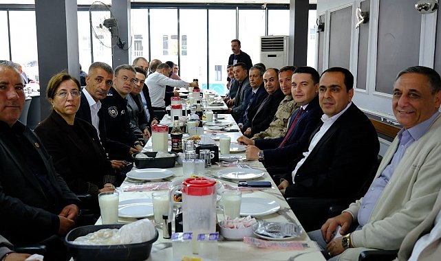 Birecik'te muhtarlar onuruna yemek programı düzenlendi