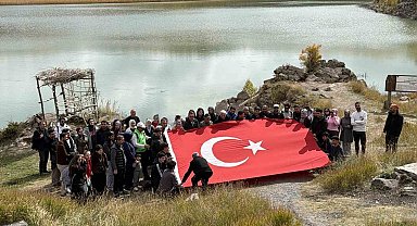 Bitlis Maarif Ailesi Nemrut'ta doğa yürüyüşünde buluştu