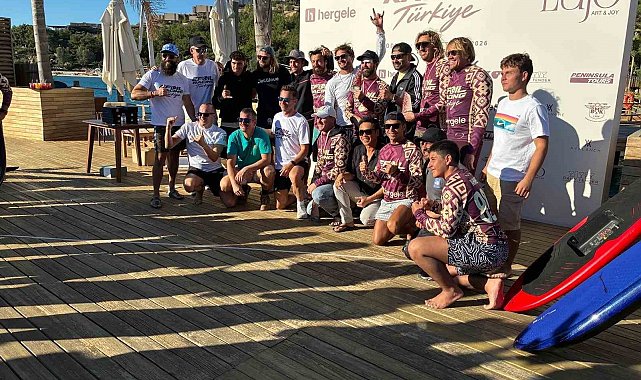 Bodrum'da 28 sporcu deniz üstünde uçakla yarıştı