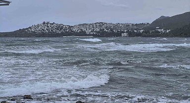Bodrum'da feribot seferleri iptal edildi