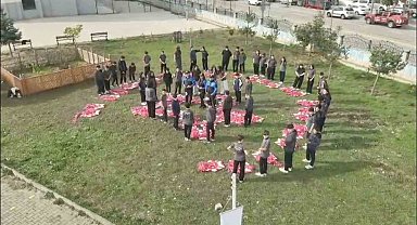 Bolu'da Cumhuriyet coşkusu gökyüzünde