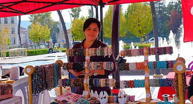 Bolu'da kadınların el emeği ürünleri görücüye çıktı