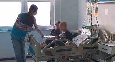Bolu'da minik hastaların yüzünü güldüren ziyaret