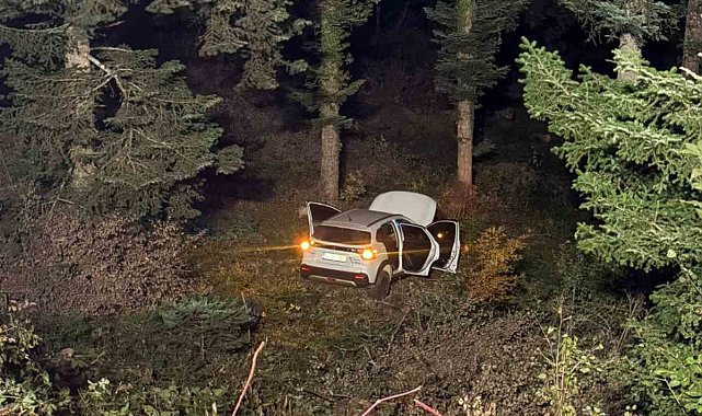 Bolu'da otomobil uçuruma uçtu: 4 yaralı