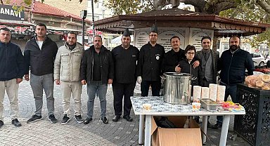 Bolvadin'de gençler sabah namazında buluştu