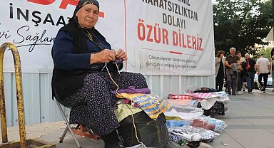 Boyu uzun diye okula gönderilmedi, 66 yıldır el işi yaparak geçimini sağlıyor
