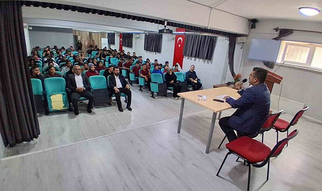 Bozdoğan'da öğrencilere camilerin toplumsal hayattaki önemi anlatıldı